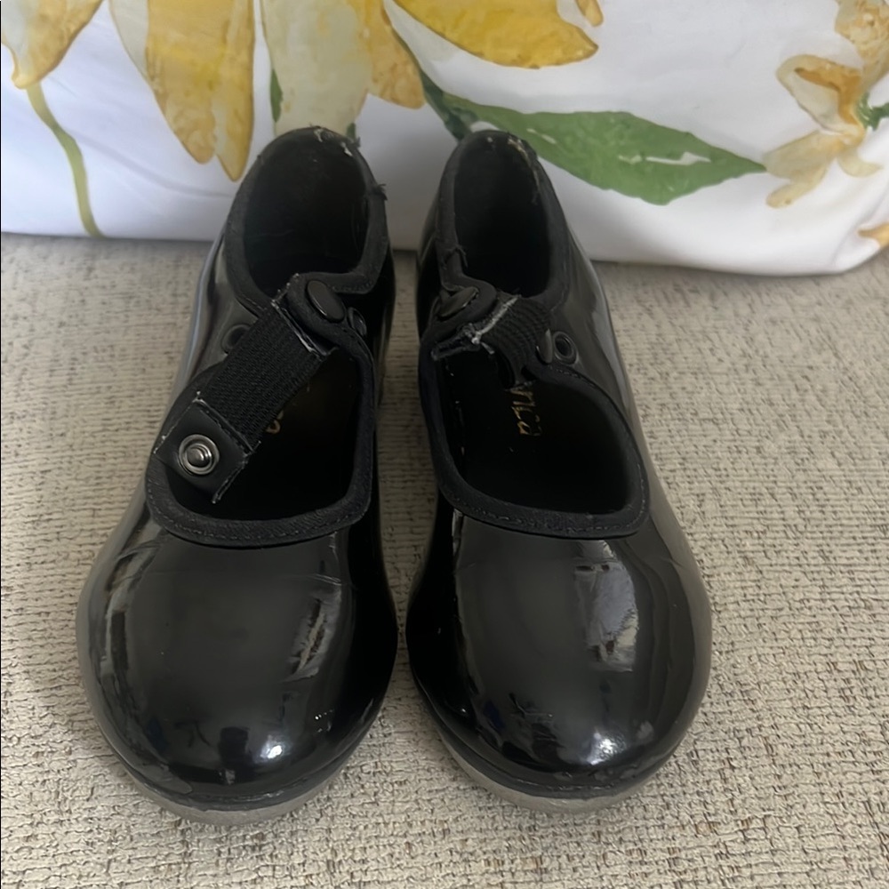 Black Tap Shoes Size 10w